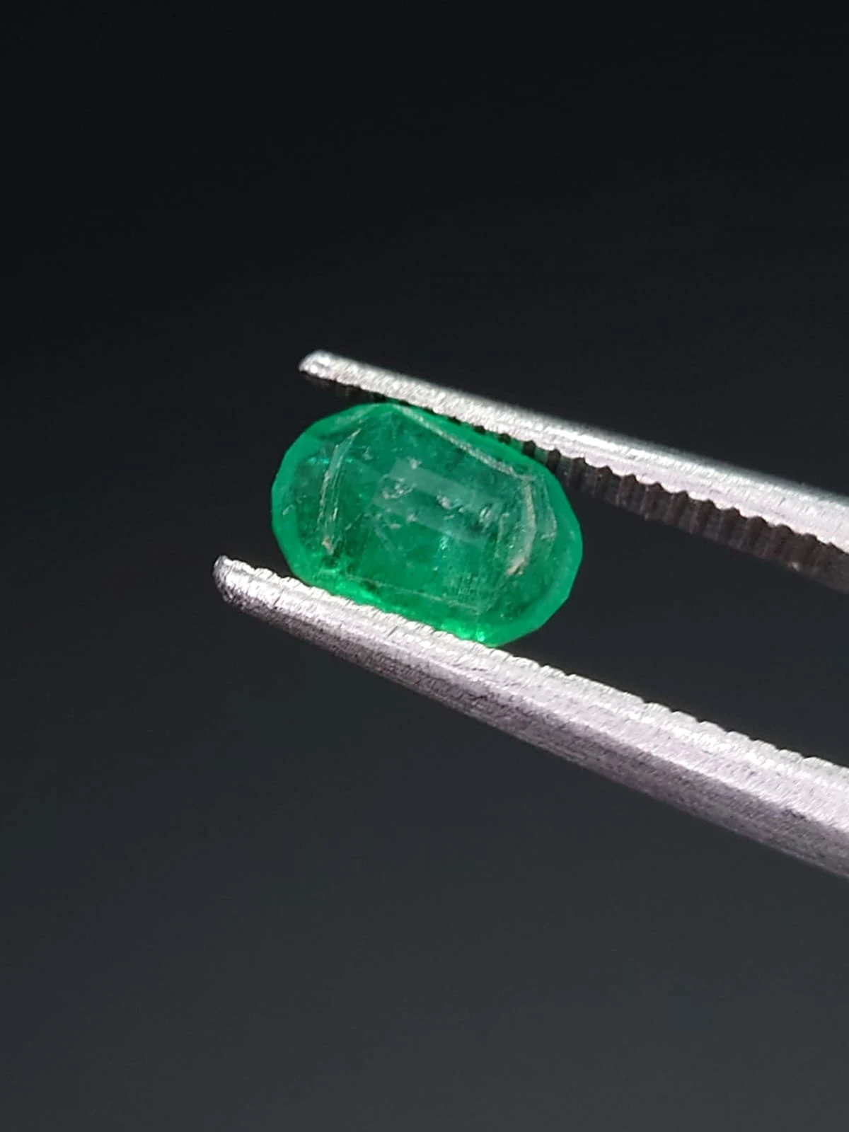 0.86ct Natural Emerald from Panjshir Afghanistan — view 3
